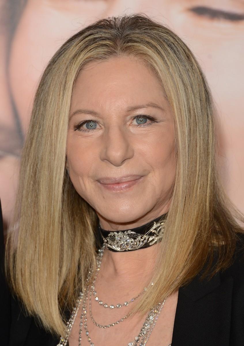 <a><img class="wp-image-1770106" src="https://www.theepochtimes.com/assets/uploads/2015/09/Barb-Streisand-158241660.jpg" alt="Barbara Streisand" width="416" height="590"/></a>