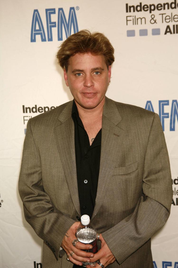 <a><img src="https://www.theepochtimes.com/assets/uploads/2015/09/Corey.jpg" alt="A private funeral for 80's teen star, Corey Haim, who passed away last week at the age of 38, will be held on Tuesday in Toronto. ((Photo by Thos Robinson/Getty Images for AFM))" title="A private funeral for 80's teen star, Corey Haim, who passed away last week at the age of 38, will be held on Tuesday in Toronto. ((Photo by Thos Robinson/Getty Images for AFM))" width="320" class="size-medium wp-image-1822074"/></a>