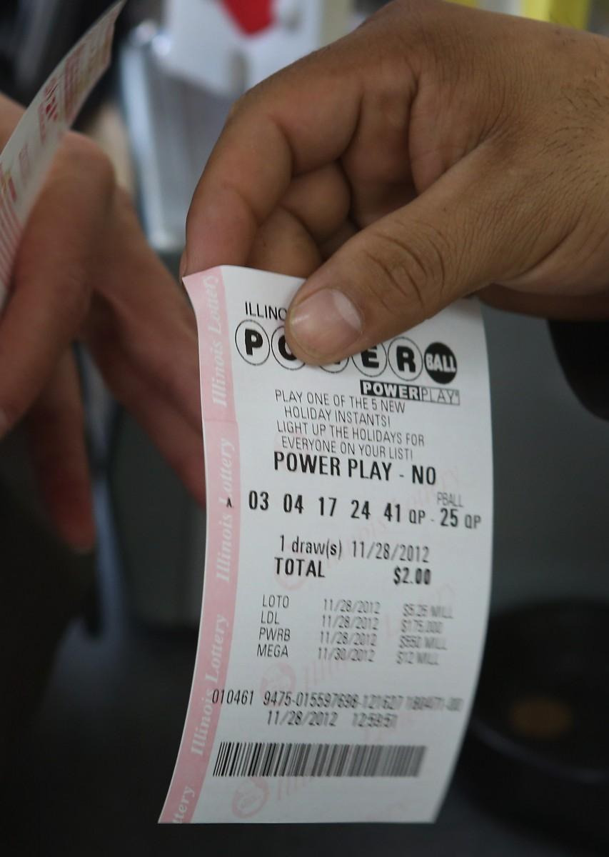 <a><img class="size-medium wp-image-1769242" src="https://www.theepochtimes.com/assets/uploads/2015/09/Couples_Second_Lottery_Win-file-157086562.jpg" alt="Couple's_Second_Lottery_Win_2" width="350" height="262"/></a>