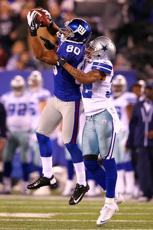 <a><img class="size-large wp-image-1794124" title="Dallas Cowboys v New York Giants" src="https://www.theepochtimes.com/assets/uploads/2015/09/Cruz136326215.jpg" alt="Dallas Cowboys v New York Giants" width="275" height="413"/></a>