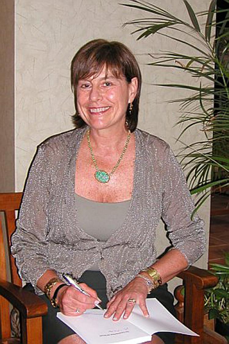 <a><img src="https://www.theepochtimes.com/assets/uploads/2015/09/DrRagen.jpg" alt="Dr. Therese Ragen's book signing party for 'The Consulting Room and Beyond: Psychoanalytic Work and its Reverberations In the Analyst's Life.' (Anita Herron)" title="Dr. Therese Ragen's book signing party for 'The Consulting Room and Beyond: Psychoanalytic Work and its Reverberations In the Analyst's Life.' (Anita Herron)" width="320" class="size-medium wp-image-1826493"/></a>