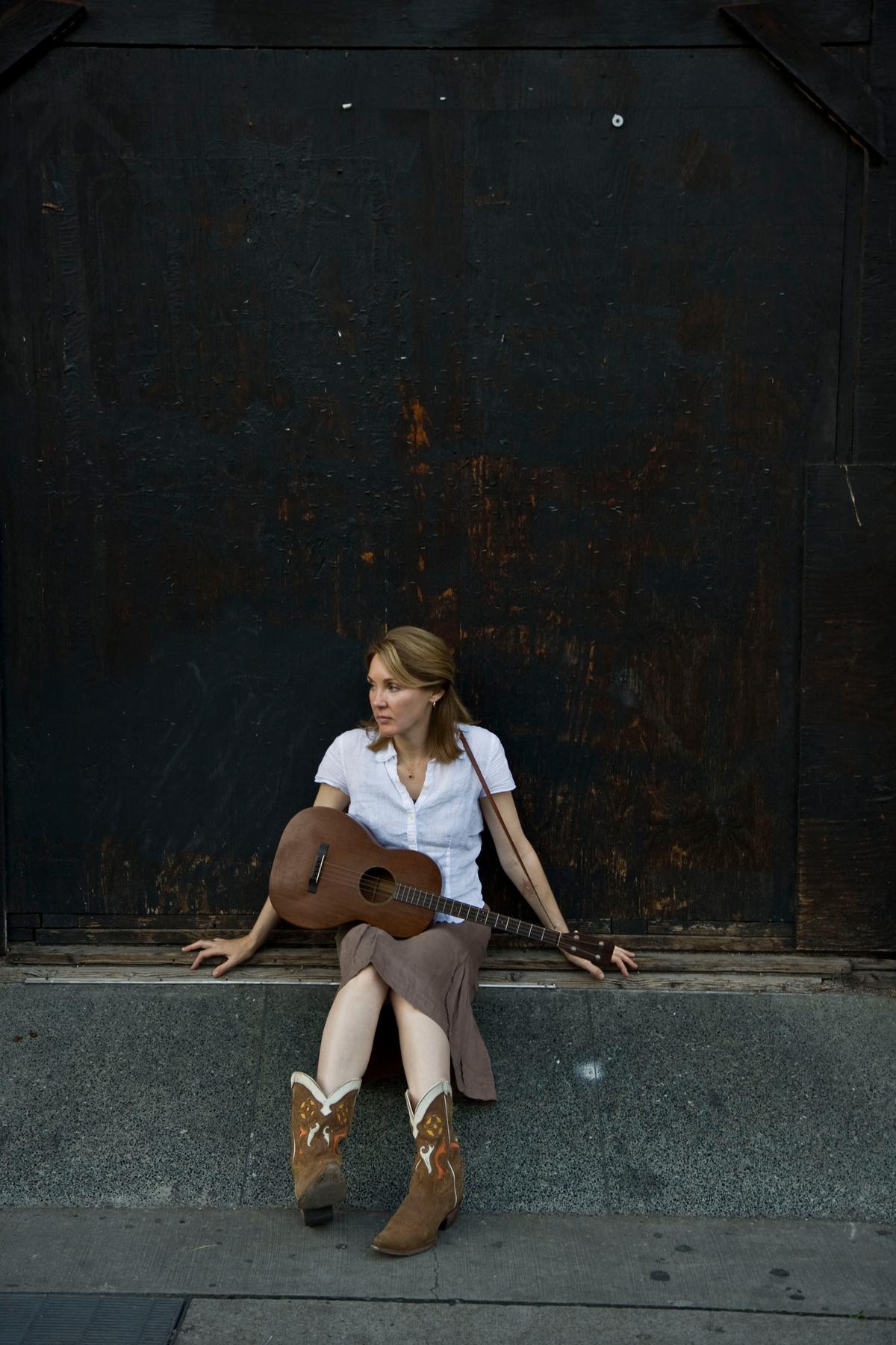 <a><img src="https://www.theepochtimes.com/assets/uploads/2015/09/ENT_dianajones.jpg" alt=" (Diana Jones)" title=" (Diana Jones)" width="320" class="size-medium wp-image-1825635"/></a>