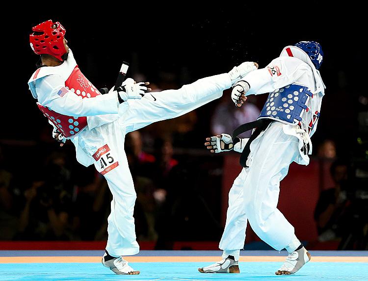 <a><img class="size-full wp-image-1783544" title="Olympics Day 13 - Taekwondo" src="https://www.theepochtimes.com/assets/uploads/2015/09/Jenings150062675.jpg" alt="Terrence Jennings (L) of the United States delivers a final blow against Diogo Silva (R) of Brazil during the Men's-68kg Taekwondo bronze medal finals on Day 13 of the London 2012 Olympic Games. (Scott Heavey/Getty Images)" width="750" height="573"/></a>