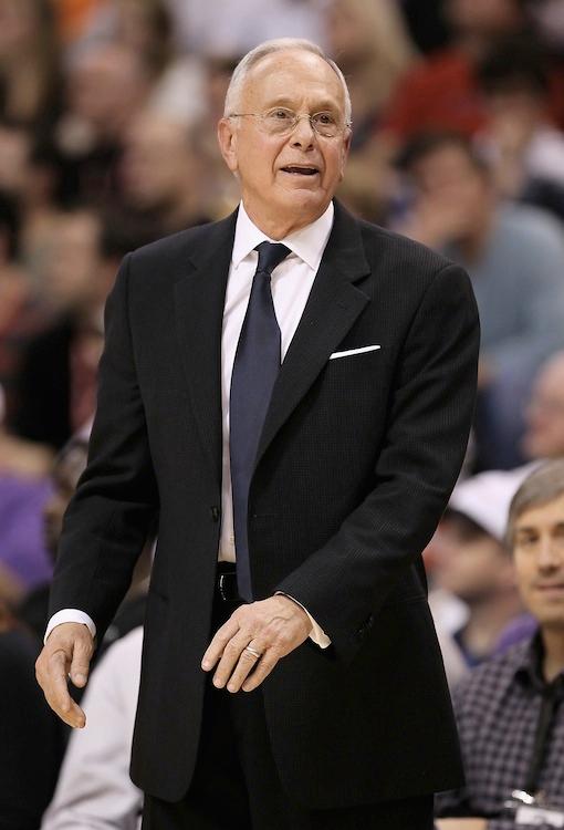 <a><img class="size-large wp-image-1788814" title="Charlotte Bobcats v Phoenix Suns" src="https://www.theepochtimes.com/assets/uploads/2015/09/LarryBrown96483085.jpg" alt="Charlotte Bobcats v Phoenix Suns" width="241" height="354"/></a>