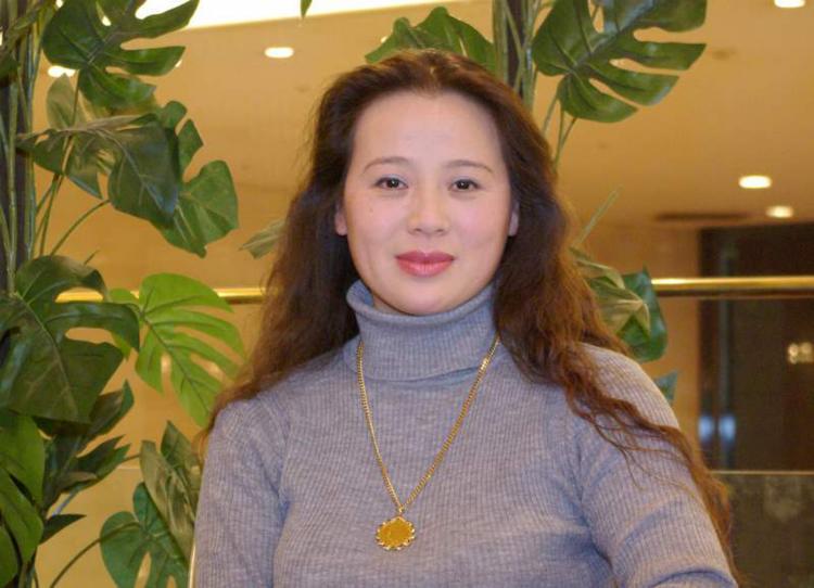 <a><img src="https://www.theepochtimes.com/assets/uploads/2015/09/Ma.jpg" alt="Ms. Ma, graduate of the Chinese Opera Research Institute of Shaanxi Province, China, teaches voice in Japan. She watched the show for the first time and had a hard time containing her joy. (Zhang Qirui / The Epoch Times)" title="Ms. Ma, graduate of the Chinese Opera Research Institute of Shaanxi Province, China, teaches voice in Japan. She watched the show for the first time and had a hard time containing her joy. (Zhang Qirui / The Epoch Times)" width="320" class="size-medium wp-image-1830276"/></a>