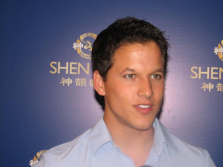 <a><img src="https://www.theepochtimes.com/assets/uploads/2015/09/Mike+Manning.jpg" alt="Mike Manning, a star on MTV's reality show Real World: DC, gave glowing praise for Shen Yun. (Albert Roman/The Epoch Times)" title="Mike Manning, a star on MTV's reality show Real World: DC, gave glowing praise for Shen Yun. (Albert Roman/The Epoch Times)" width="320" class="size-medium wp-image-1817614"/></a>