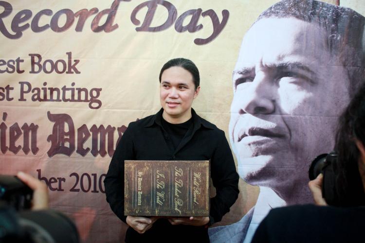 <a><img src="https://www.theepochtimes.com/assets/uploads/2015/09/ObamaandPluralism-WEB.jpg" alt="BIG BOOK: Author Damien Dematra hold up his latest book 'Obama and Pluralism' at his book launching in Jakarta on Nov. 9. The launch took place while U.S. President Barack Obama was visiting Indonesia, a country where he spent several years in his youth. (M Bachtiyar/The Epoch Times)" title="BIG BOOK: Author Damien Dematra hold up his latest book 'Obama and Pluralism' at his book launching in Jakarta on Nov. 9. The launch took place while U.S. President Barack Obama was visiting Indonesia, a country where he spent several years in his youth. (M Bachtiyar/The Epoch Times)" width="320" class="size-medium wp-image-1812295"/></a>