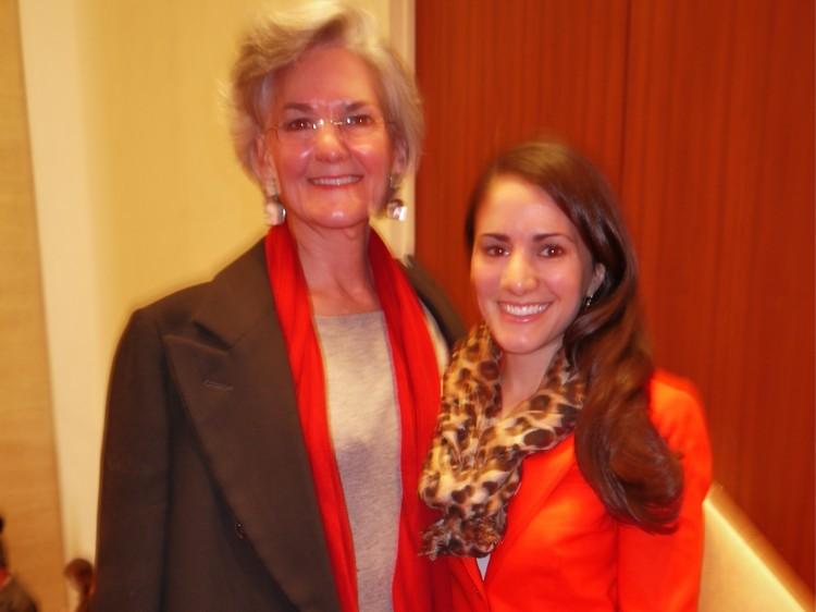 <a><img class=" wp-image-1772904 " title="P1000685" src="https://www.theepochtimes.com/assets/uploads/2015/09/P1000685.jpg" alt="Graphic designer Kathy McGee and Rachel McGee" width="302" height="226"/></a>