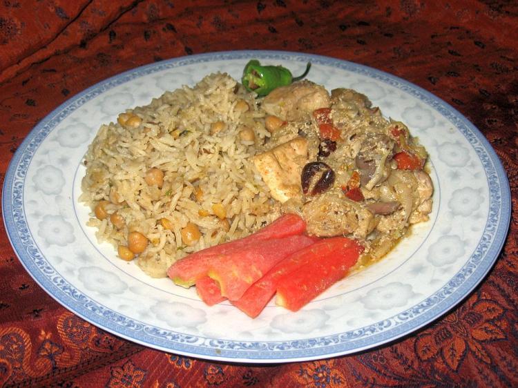 <a><img src="https://www.theepochtimes.com/assets/uploads/2015/09/PakistaniDishes1.jpg" alt="PAKISTANI STYLE: A meal of chunna rice and yogurt chicken. (Masooma Haq/The Epoch Times)" title="PAKISTANI STYLE: A meal of chunna rice and yogurt chicken. (Masooma Haq/The Epoch Times)" width="320" class="size-medium wp-image-1825561"/></a>