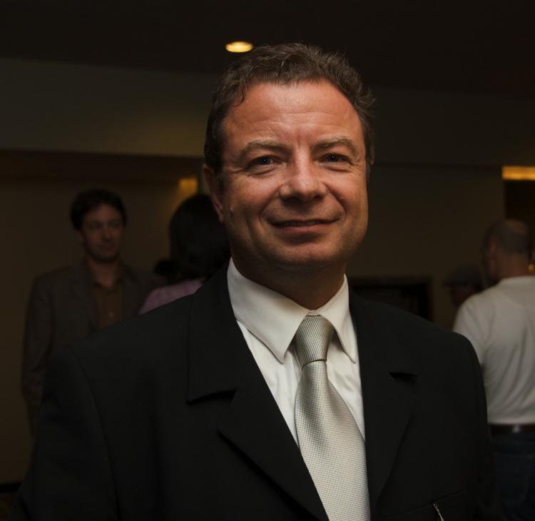 <a><img class="size-medium wp-image-1833657" title="Peter Meffe was delighted with the Mid-Autumn Spectacular. (Matthew Little/The Epoch Times)" src="https://www.theepochtimes.com/assets/uploads/2015/09/PeterMeffeML.jpg" alt="Peter Meffe was delighted with the Mid-Autumn Spectacular. (Matthew Little/The Epoch Times)" width="320"/></a>