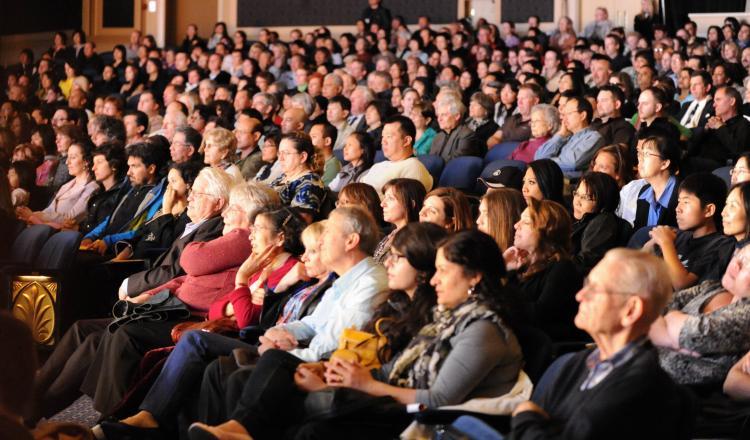 <a><img src="https://www.theepochtimes.com/assets/uploads/2015/09/Resize_of_Sat_Night_Audience_Photo_2.jpg" alt="Member of the audience enjoying the Shen Yun show at Canon Theatre in Toronto on Saturday, May 8. (Gordon Yu/The Epoch Times)" title="Member of the audience enjoying the Shen Yun show at Canon Theatre in Toronto on Saturday, May 8. (Gordon Yu/The Epoch Times)" width="320" class="size-medium wp-image-1820144"/></a>