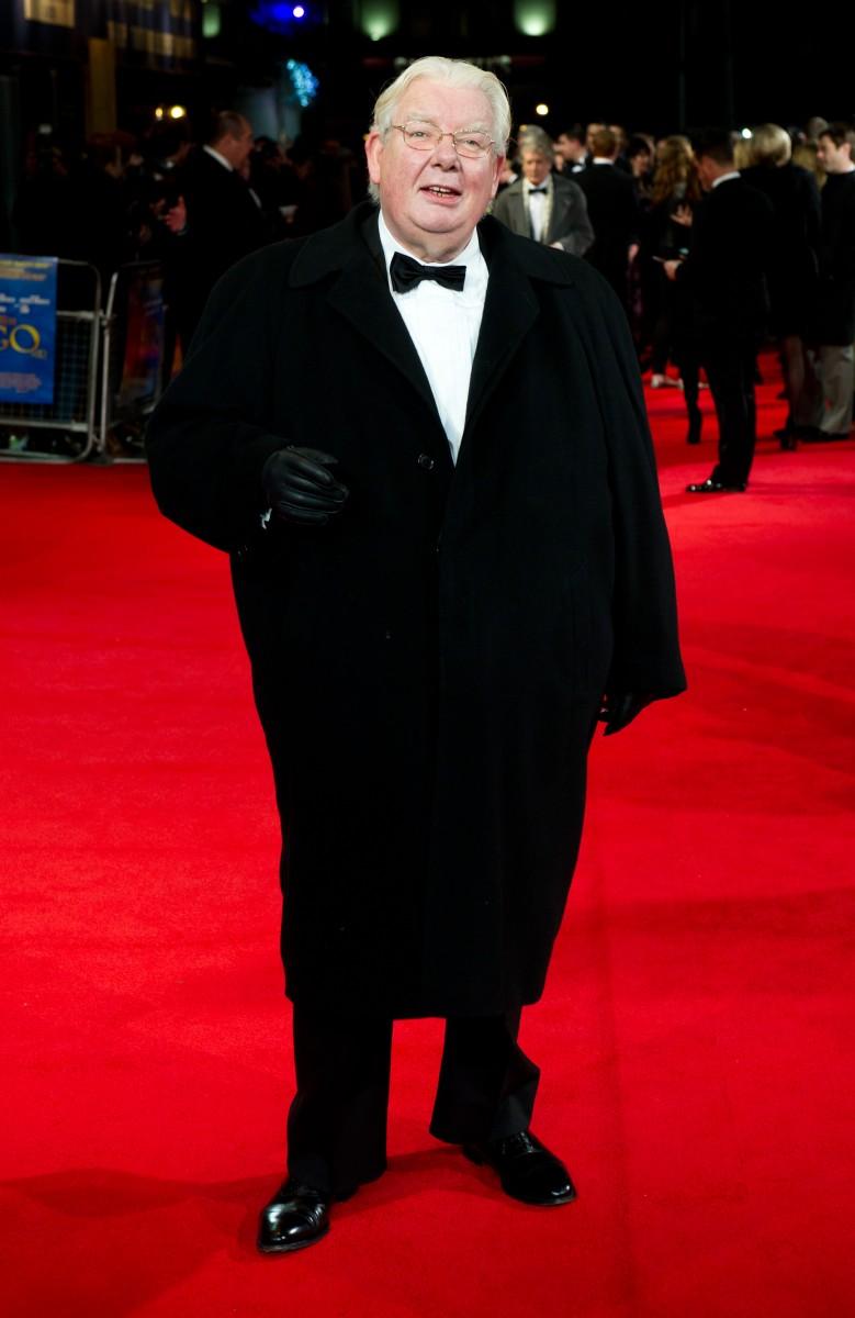 <a><img class="size-large wp-image-1768320" title="RichardGriffiths" src="https://www.theepochtimes.com/assets/uploads/2015/09/RichardGriffiths_Dies_134217220.jpg" alt="" width="383" height="590"/></a>