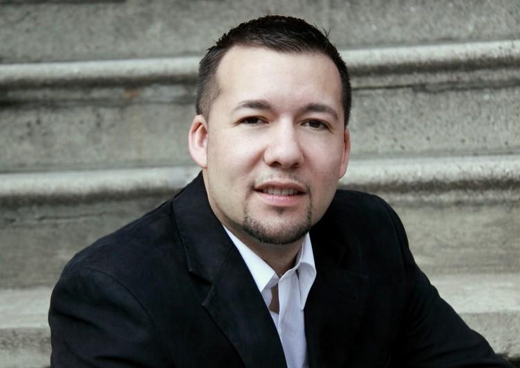 <a><img class="size-medium wp-image-1803364" title="COMMUNITY: The Rev. Ruben Austria. His community-based alternative to incarceration programs has diverted 200 youth annually from jails to the community. (Courtesy of Rev. Ruben Austria )" src="https://www.theepochtimes.com/assets/uploads/2015/09/RubenAustriaStairs.jpg" alt="COMMUNITY: The Rev. Ruben Austria. His community-based alternative to incarceration programs has diverted 200 youth annually from jails to the community. (Courtesy of Rev. Ruben Austria )" width="320"/></a>