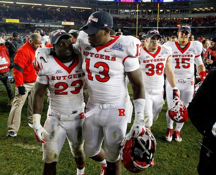 <a><img class="size-large wp-image-1792519" title="New Era Pinstripe Bowl - Rutgers v Iowa State" src="https://www.theepochtimes.com/assets/uploads/2015/09/Rutgers136279247.jpg" alt="New Era Pinstripe Bowl - Rutgers v Iowa State" width="354" height="287"/></a>