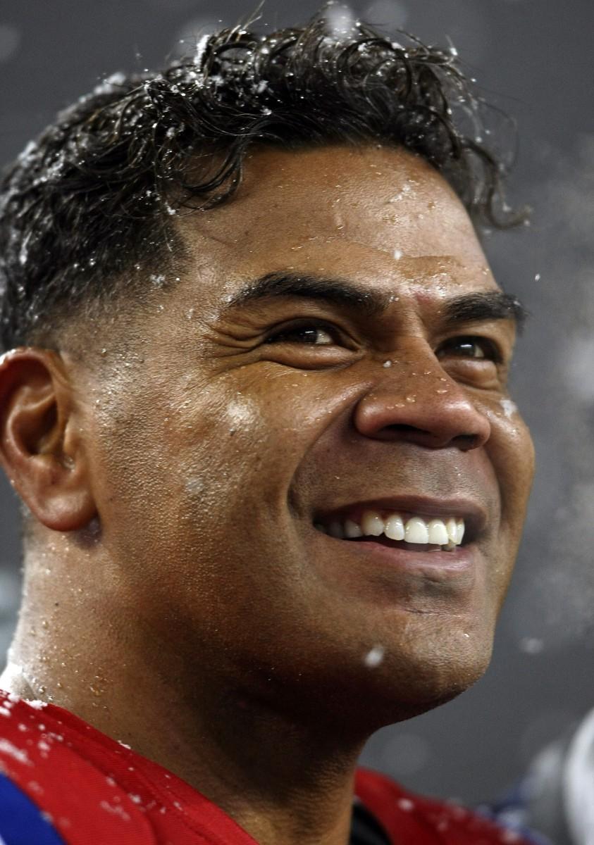 <a><img class="size-medium wp-image-1788059" title="Tennessee Titans v New England Patriots" src="https://www.theepochtimes.com/assets/uploads/2015/09/Seau91982120.jpg" alt="" width="245" height="350"/></a>