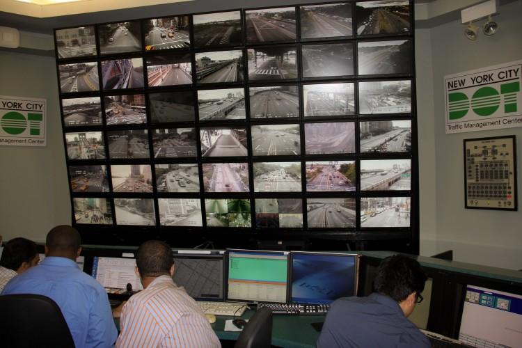 <a><img class="size-large wp-image-1786619" title="NYC's Traffic Management Center in Long Island City." src="https://www.theepochtimes.com/assets/uploads/2015/09/Stieber_ControlRoom_060512-1-of-1.jpg" alt="NYC's Traffic Management Center in Long Island City." width="590" height="393"/></a>