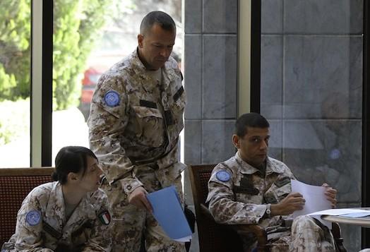 <a><img class="size-large wp-image-1787432" title="Members of the UN Supervision Mission in Syria (UNSMIS) prepare to leave their Damascus hotel on a monitoring mission May 16, one day after a convoy of UN truce observers came under bomb attack in a Syrian town during a funeral procession. (Louai Beshara/AFP/GettyImages)" src="https://www.theepochtimes.com/assets/uploads/2015/09/Syria144549468.jpg" alt="" width="524" height="357"/></a>