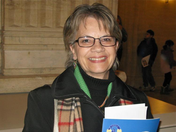 <a><img src="https://www.theepochtimes.com/assets/uploads/2015/09/Teri+Latter_Chicago+April+17+by+LIN+Xiaofan.jpg" alt="Teri Latter caught the Shen Yun's afternoon performance Sunday, April 17, at the Opera House. (Lin Xiaofan/The Epoch Times)" title="Teri Latter caught the Shen Yun's afternoon performance Sunday, April 17, at the Opera House. (Lin Xiaofan/The Epoch Times)" width="320" class="size-medium wp-image-1805404"/></a>