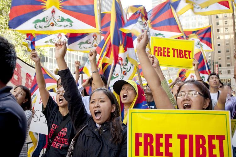 <a><img src="https://www.theepochtimes.com/assets/uploads/2015/09/TibetWEB.jpg" alt="PROTESTING OPPRESSION: Tibetans protesting for freedom from Chinese rule in east Midtown on Tuesday as Chinese Premier Wen Jiabao visits New York for the U.N. General Assembly. (Henry Lam/The Epoch Times)" title="PROTESTING OPPRESSION: Tibetans protesting for freedom from Chinese rule in east Midtown on Tuesday as Chinese Premier Wen Jiabao visits New York for the U.N. General Assembly. (Henry Lam/The Epoch Times)" width="320" class="size-medium wp-image-1814400"/></a>