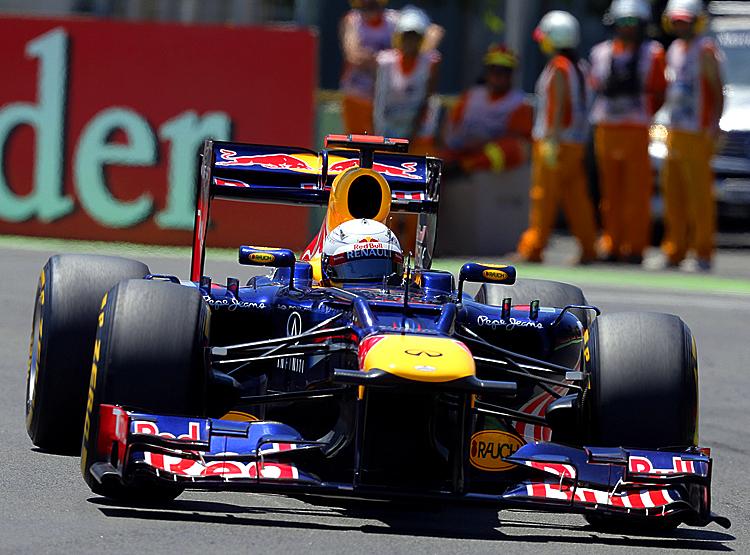 <a><img class="size-full wp-image-1785766" title="Red Bull Racing's German driver Sebastia" src="https://www.theepochtimes.com/assets/uploads/2015/09/Vettel146828501wedc.jpg" alt="Red Bull Racing's Sebastian Vettel drives at the Valencia Street Circuit qualifying for the Formula One European Grand Prix. (Jose Jordan/AFP/GettyImages)" width="750" height="555"/></a>
