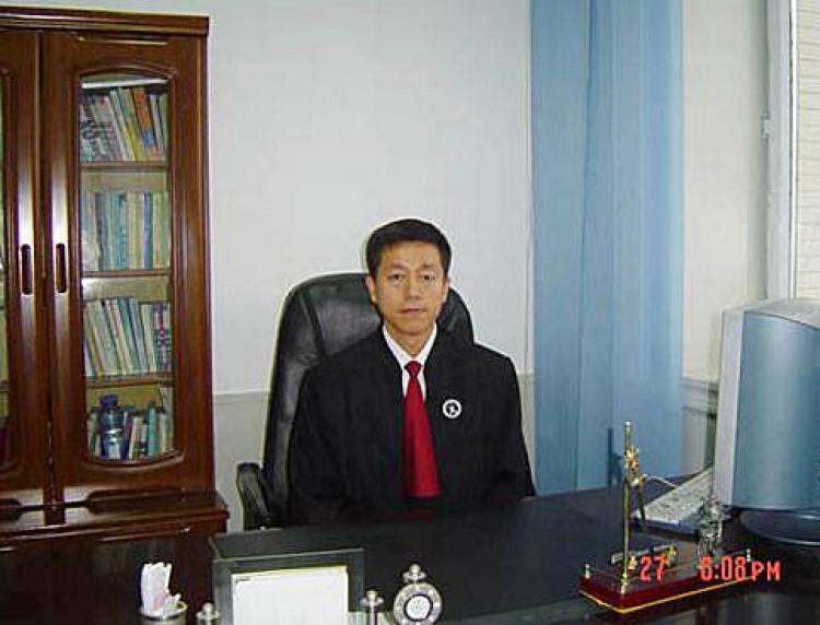 <a><img src="https://www.theepochtimes.com/assets/uploads/2015/09/aaaatt.jpg" alt="Lawyer Wei Liangyue from Focus Point Law Office in Helongjiang Province (The Epoch Times)" title="Lawyer Wei Liangyue from Focus Point Law Office in Helongjiang Province (The Epoch Times)" width="320" class="size-medium wp-image-1829194"/></a>