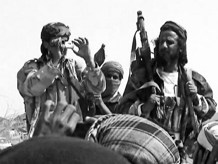 <a><img src="https://www.theepochtimes.com/assets/uploads/2015/09/al-Quada.jpg" alt="Men claiming to be Al-Qaeda members arrive to address a crowd gathered in Yemen's southern province of Abyan on December 22, 2009. (-/AFP/Getty Images)" title="Men claiming to be Al-Qaeda members arrive to address a crowd gathered in Yemen's southern province of Abyan on December 22, 2009. (-/AFP/Getty Images)" width="320" class="size-medium wp-image-1824483"/></a>