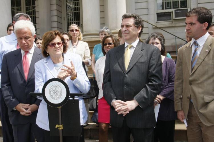 <a><img src="https://www.theepochtimes.com/assets/uploads/2015/09/betsy.jpg" alt="Public Advocate Betsy Gotbaum and candidates for the office of public advocate speak at City Hall on Monday. (Lixin Shi/The Epoch Times)" title="Public Advocate Betsy Gotbaum and candidates for the office of public advocate speak at City Hall on Monday. (Lixin Shi/The Epoch Times)" width="320" class="size-medium wp-image-1827636"/></a>