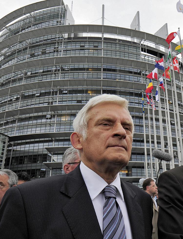 <a><img class="size-full wp-image-1793281" src="https://www.theepochtimes.com/assets/uploads/2015/09/blues88996240.jpg" alt="" width="328" height="429"/></a>