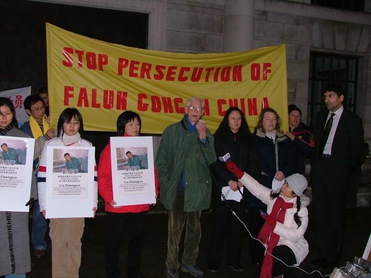 <a><img class="size-large wp-image-1787487" title="On March 5, 2002, a group of Falun Gong practitioners successfully hacked into the state-controlled cable network in China." src="https://www.theepochtimes.com/assets/uploads/2015/09/british_2.jpg" alt="" width="590" height="442"/></a>