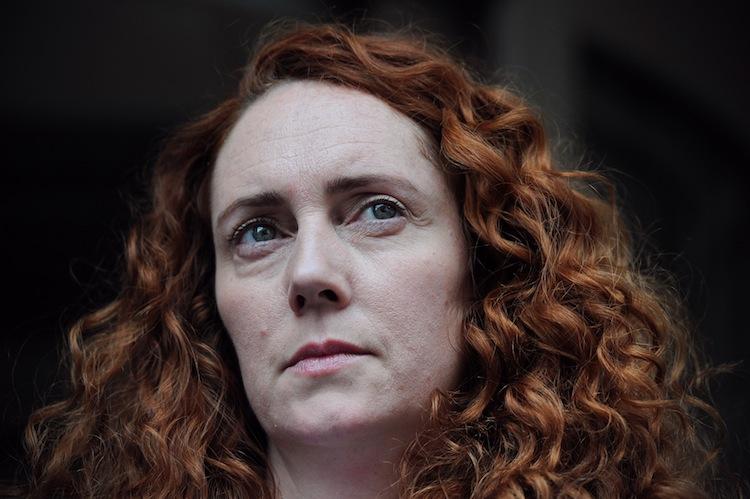 <a><img class="size-large wp-image-1787479" title="Rebekah Brooks, former Chief Executive of News International, addresses the media outside a lawyers office in London, on May 15. (Carl Court/AFP/GettyImages)" src="https://www.theepochtimes.com/assets/uploads/2015/09/brooks144531886.jpg" alt="" width="590" height="392"/></a>