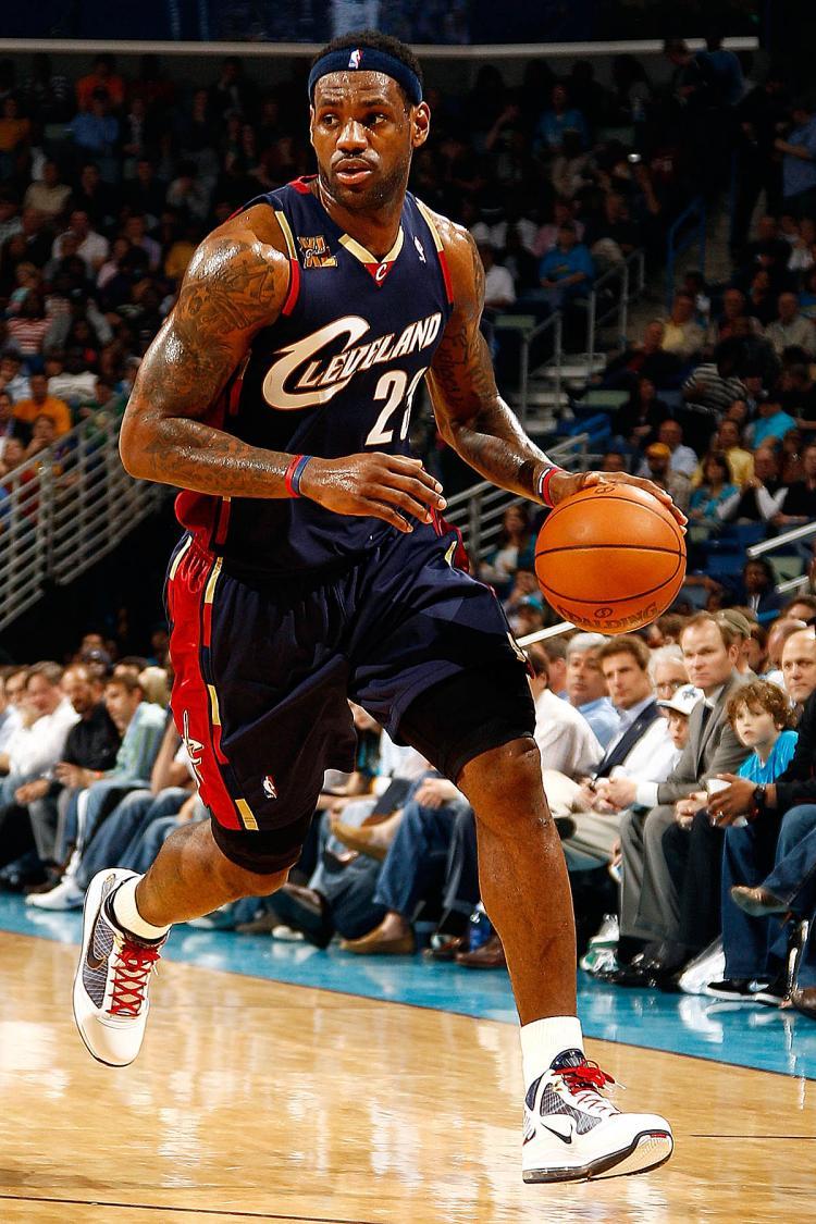 <a><img src="https://www.theepochtimes.com/assets/uploads/2015/09/bull98027431.jpg" alt="LeBron James of the Cleveland Cavaliers sat out the final game of the season, saving his energy for the playoffs. (Chris Graythen/Getty Images)" title="LeBron James of the Cleveland Cavaliers sat out the final game of the season, saving his energy for the playoffs. (Chris Graythen/Getty Images)" width="320" class="size-medium wp-image-1821062"/></a>