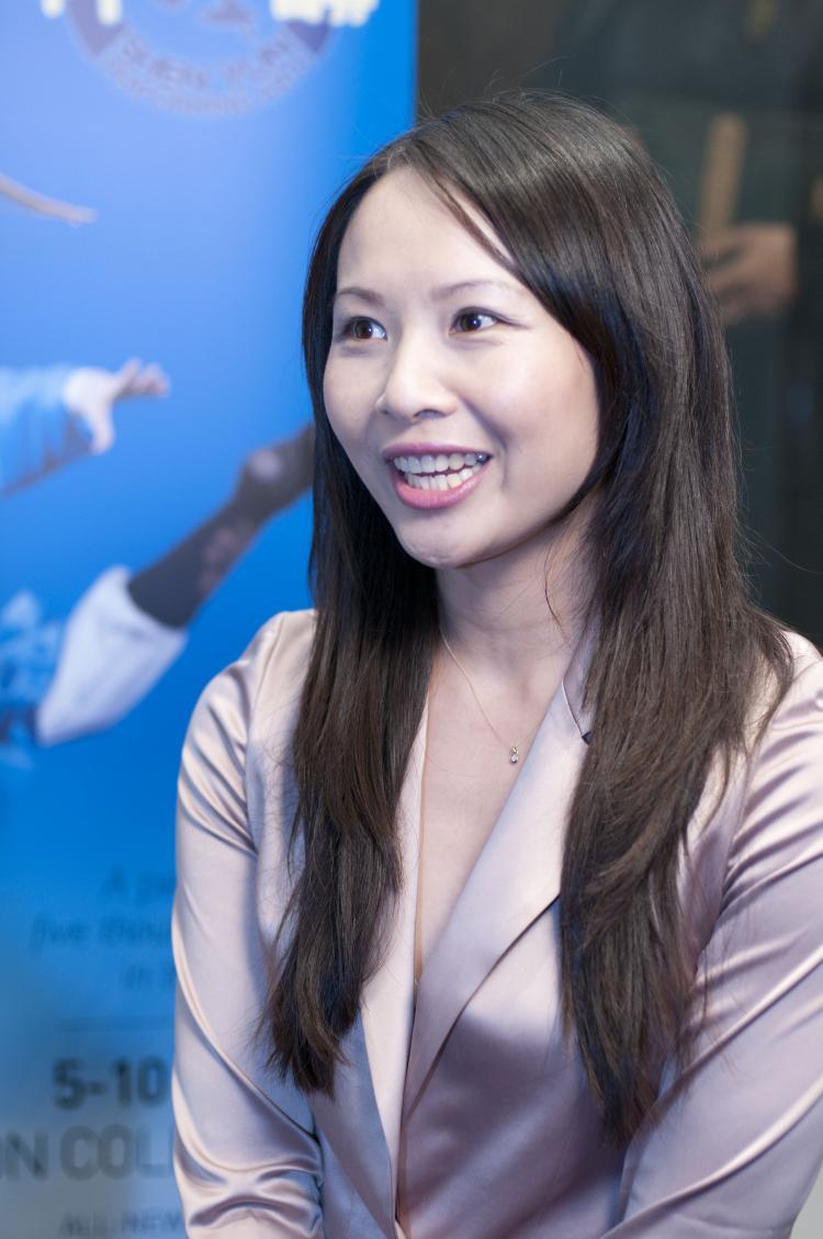 <a><img src="https://www.theepochtimes.com/assets/uploads/2015/09/chef.jpg" alt="Chef Ching-He Huang at Shen Yun Performing Arts in London. (Courtesy of NTD Television)" title="Chef Ching-He Huang at Shen Yun Performing Arts in London. (Courtesy of NTD Television)" width="320" class="size-medium wp-image-1805742"/></a>