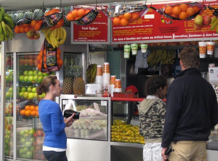<a><img src="https://www.theepochtimes.com/assets/uploads/2015/09/community.jpg" alt="Flushing community members gather last Friday. (The Epoch Times)" title="Flushing community members gather last Friday. (The Epoch Times)" width="320" class="size-medium wp-image-1826765"/></a>