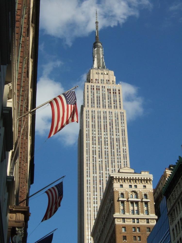 <a><img src="https://www.theepochtimes.com/assets/uploads/2015/09/est1.jpg" alt="Several New York City council members are pushing for the owners of the Empire State Building to light up blue and white in two months, in the wake of a controversial decision by building owners to not honor Mother Teresa this week.  (Edward Dai/The Epoch Times)" title="Several New York City council members are pushing for the owners of the Empire State Building to light up blue and white in two months, in the wake of a controversial decision by building owners to not honor Mother Teresa this week.  (Edward Dai/The Epoch Times)" width="320" class="size-medium wp-image-1809983"/></a>