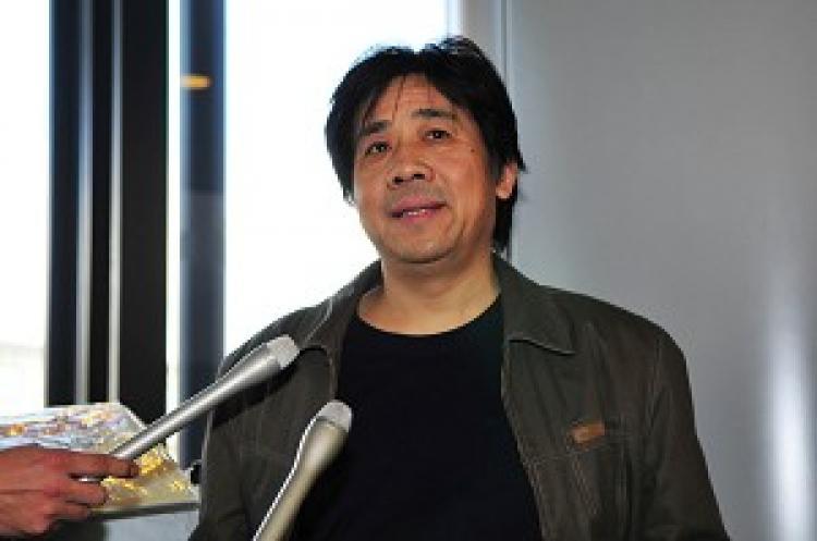 <a><img src="https://www.theepochtimes.com/assets/uploads/2015/09/feng.jpg" alt="Human rights activist Feng Zhenghu in an interview with Epoch Times reporter.  (Zhang Benzhen/The Epoch Times)" title="Human rights activist Feng Zhenghu in an interview with Epoch Times reporter.  (Zhang Benzhen/The Epoch Times)" width="320" class="size-medium wp-image-1823313"/></a>