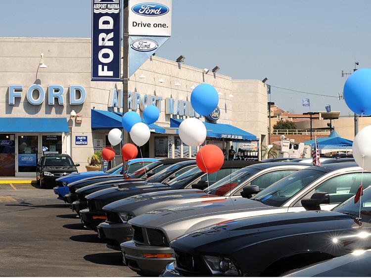 <a><img src="https://www.theepochtimes.com/assets/uploads/2015/09/food89700816.jpg" alt="Ford Motor Co. posted an unexpected third-quarter profit, and thinks 2011 will be a profitable year. (Gabriel Bouys/AFP/Getty Images)" title="Ford Motor Co. posted an unexpected third-quarter profit, and thinks 2011 will be a profitable year. (Gabriel Bouys/AFP/Getty Images)" width="320" class="size-medium wp-image-1825469"/></a>