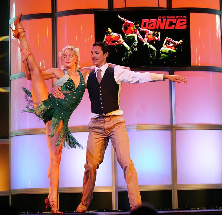 <a><img src="https://www.theepochtimes.com/assets/uploads/2015/09/gdansk81929058.jpg" alt="Dancers from the television show 'So You Think You Can Dance' perform during the Television Critics Association Press Tour at the Beverly Hilton Hotel July 14, 2008 in Beverly Hills, California. (Frederick M. Brown/Getty Images)" title="Dancers from the television show 'So You Think You Can Dance' perform during the Television Critics Association Press Tour at the Beverly Hilton Hotel July 14, 2008 in Beverly Hills, California. (Frederick M. Brown/Getty Images)" width="320" class="size-medium wp-image-1832961"/></a>
