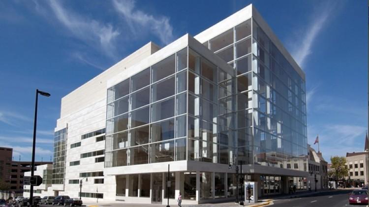 <a><img src="https://www.theepochtimes.com/assets/uploads/2015/09/madison.jpg" alt="Samuel Schwartz (R) president and co-founder of the NYC Bridge Centennial Commission watches Manhattan Borough President Scott Stringer (h) and Bronx Borough President Robert Diaz (C) shake hands on Madison Avenue Bridge's 100th Anniversary. (Alosio Santos/The Epoch Times)" title="Samuel Schwartz (R) president and co-founder of the NYC Bridge Centennial Commission watches Manhattan Borough President Scott Stringer (h) and Bronx Borough President Robert Diaz (C) shake hands on Madison Avenue Bridge's 100th Anniversary. (Alosio Santos/The Epoch Times)" width="320" class="size-medium wp-image-1789524"/></a>