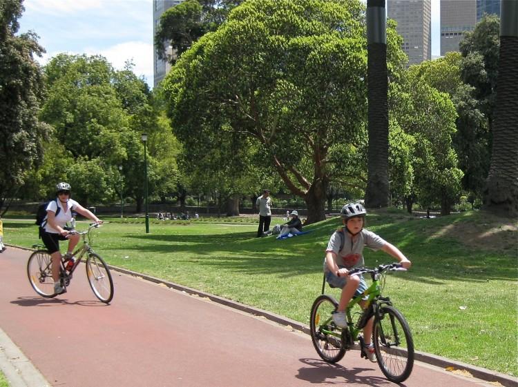 <a><img src="https://www.theepochtimes.com/assets/uploads/2015/09/melbourne.jpg" alt="A few minutes of direct sunlight on exposed skin each day, particularly in the southern states during the winter months, can make a significant difference to our mood. (The Epoch Times)" title="A few minutes of direct sunlight on exposed skin each day, particularly in the southern states during the winter months, can make a significant difference to our mood. (The Epoch Times)" width="300" class="size-medium wp-image-1795695"/></a>