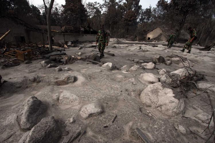 <a><img src="https://www.theepochtimes.com/assets/uploads/2015/09/mountain_merapi_1.jpg" alt="A village near Mount Merapi, Indonesia is destroyed by ash and lava from the Mount Merapi volcano that has erupted repeatedly since Oct. 26. (K Mulis/The Epoch Times)" title="A village near Mount Merapi, Indonesia is destroyed by ash and lava from the Mount Merapi volcano that has erupted repeatedly since Oct. 26. (K Mulis/The Epoch Times)" width="320" class="size-medium wp-image-1812340"/></a>