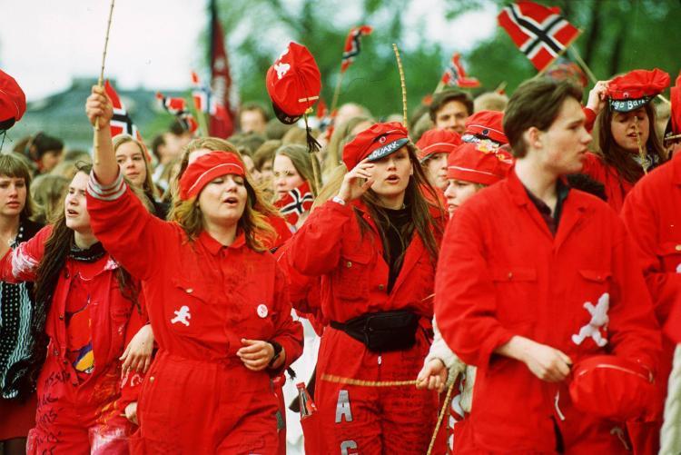 <a><img src="https://www.theepochtimes.com/assets/uploads/2015/09/n52801273.jpg" alt="Students celebrating the Norwegian National Day. Every year, some thousands of teens about to graduate from high school take part in massive celebrations that go on unabated from May 1 until they culminate in a huge blow-out on Norway's national holiday on May (Lise Aserud/AFP/Getty Images)" title="Students celebrating the Norwegian National Day. Every year, some thousands of teens about to graduate from high school take part in massive celebrations that go on unabated from May 1 until they culminate in a huge blow-out on Norway's national holiday on May (Lise Aserud/AFP/Getty Images)" width="320" class="size-medium wp-image-1828505"/></a>