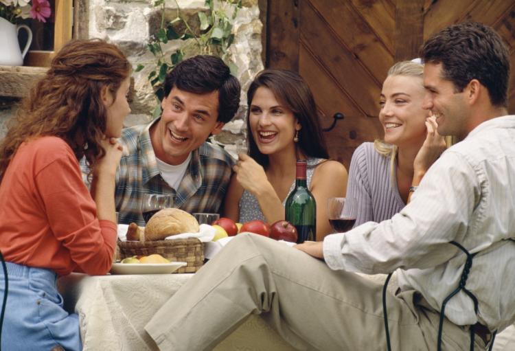 <a><img src="https://www.theepochtimes.com/assets/uploads/2015/09/ntn.jpg" alt="Canadians enjoy food produced across the country with each region having its own local favourite, a recent poll finds. (Photos.com)" title="Canadians enjoy food produced across the country with each region having its own local favourite, a recent poll finds. (Photos.com)" width="320" class="size-medium wp-image-1822444"/></a>