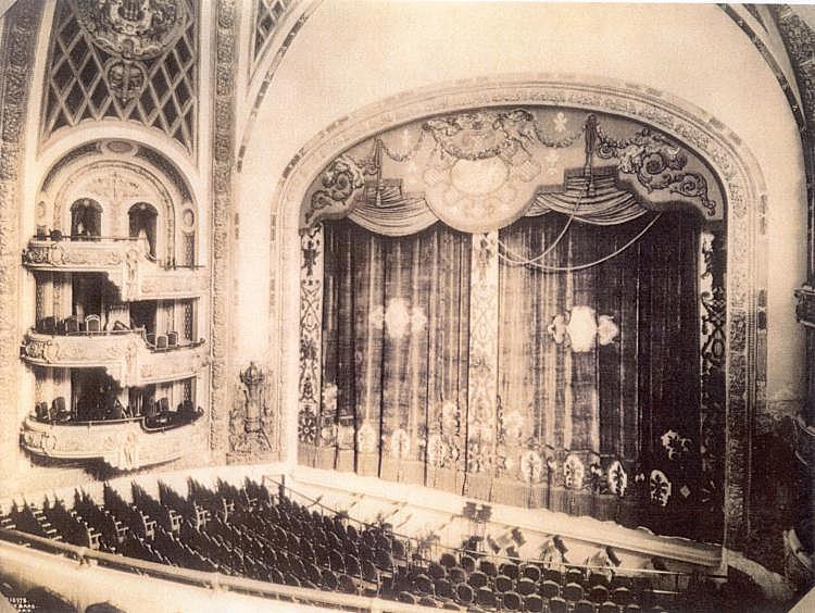<a><img src="https://www.theepochtimes.com/assets/uploads/2015/09/operahous.jpg" alt="Divine Performing Arts' Chinese New Year Splendor will come to a New York City landmark theater, the Howard Gilman Opera House at the Brooklyn Academy of Music (BAM). (Courtesy of Brooklyn Academy of Music)" title="Divine Performing Arts' Chinese New Year Splendor will come to a New York City landmark theater, the Howard Gilman Opera House at the Brooklyn Academy of Music (BAM). (Courtesy of Brooklyn Academy of Music)" width="320" class="size-medium wp-image-1831823"/></a>