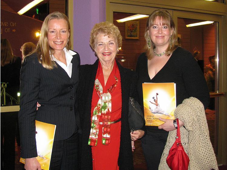 Award-winning Opera singer Mrs. Helen Niedung (C) and her daughters.