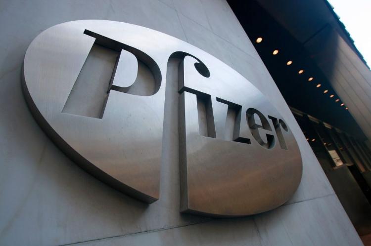 <a><img src="https://www.theepochtimes.com/assets/uploads/2015/09/pfizer84459655.jpg" alt="CRAFTY COPY: Pharmaceutical and other companies have recently been caught with deceptive marketing practices. Pfizer recently received a large fine from the U.S. Justice Department for deceptive marketing practices. (Mario Tama/Getty Images)" title="CRAFTY COPY: Pharmaceutical and other companies have recently been caught with deceptive marketing practices. Pfizer recently received a large fine from the U.S. Justice Department for deceptive marketing practices. (Mario Tama/Getty Images)" width="320" class="size-medium wp-image-1820875"/></a>