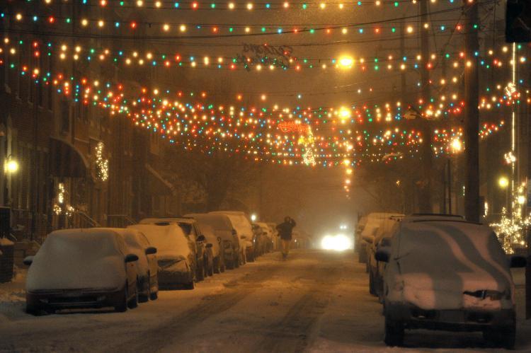 <a><img src="https://www.theepochtimes.com/assets/uploads/2015/09/philadelphia_blizzard_107784824.jpg" alt="A person walks down the street during a blizzard on Sunday, Dec. 26 in Philadelphia, Pennsylvania. (Drew Hallowell/Getty Images)" title="A person walks down the street during a blizzard on Sunday, Dec. 26 in Philadelphia, Pennsylvania. (Drew Hallowell/Getty Images)" width="320" class="size-medium wp-image-1810507"/></a>
