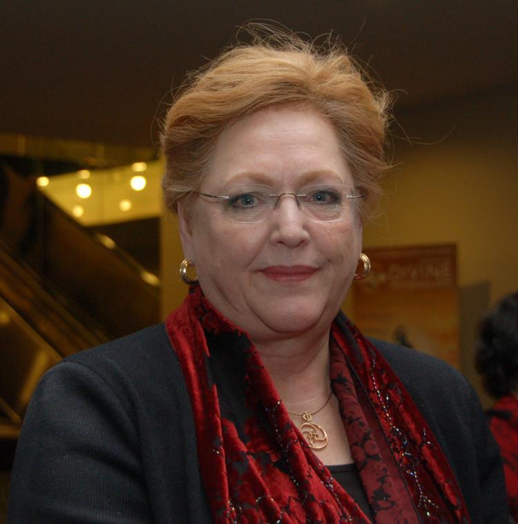 <a><img src="https://www.theepochtimes.com/assets/uploads/2015/09/pilkington.jpg" alt="Ms Pilkington at the Divine Performing Arts show on Thursday. (The Epoch Times)" title="Ms Pilkington at the Divine Performing Arts show on Thursday. (The Epoch Times)" width="320" class="size-medium wp-image-1831493"/></a>