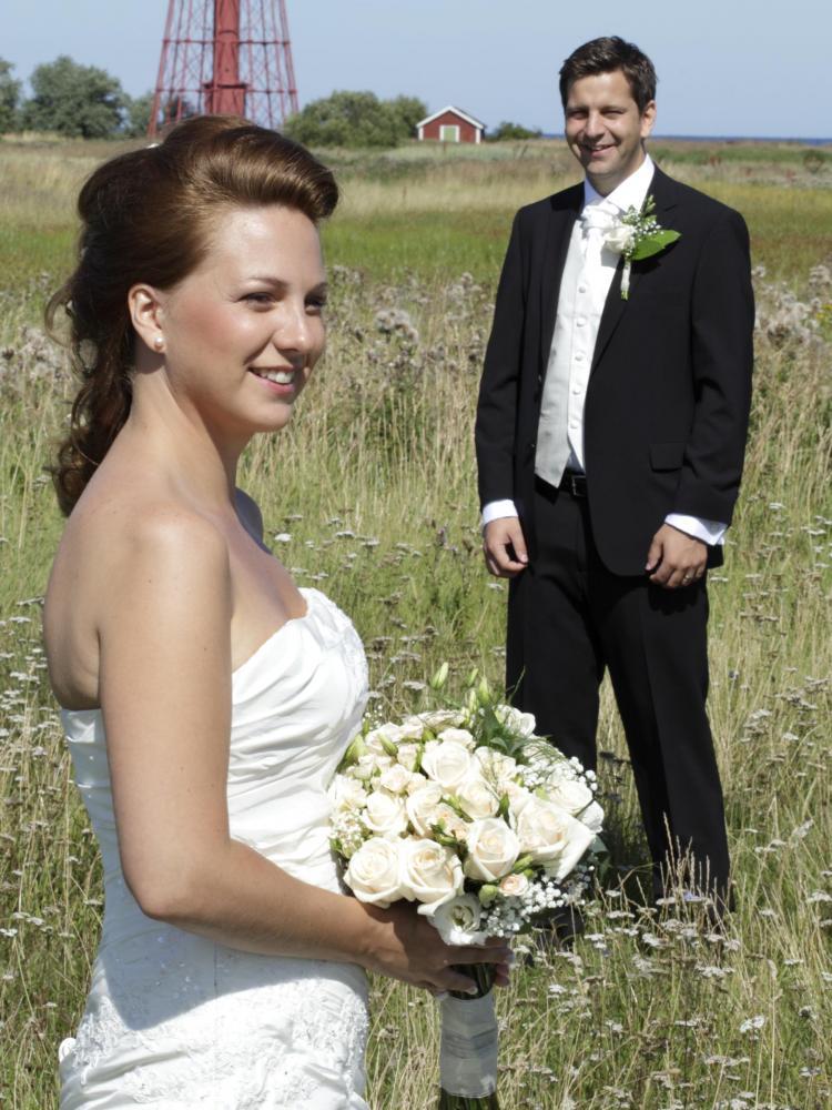 <a><img src="https://www.theepochtimes.com/assets/uploads/2015/09/swedish-wedding.jpg" alt="A Swedish couple weds at Oland island in the Baltic sea, at Santa Birgittas Chapel at Kapelludden, Sweden. (Michael Sandberg)" title="A Swedish couple weds at Oland island in the Baltic sea, at Santa Birgittas Chapel at Kapelludden, Sweden. (Michael Sandberg)" width="320" class="size-medium wp-image-1826715"/></a>