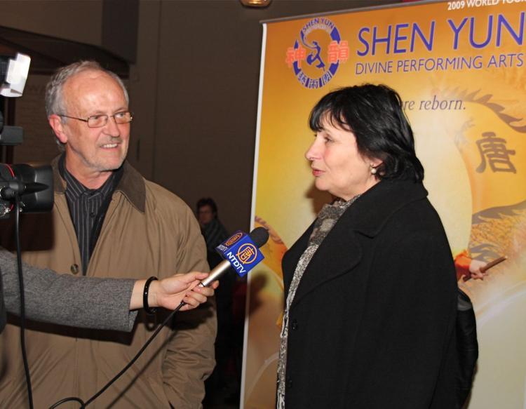 <a><img src="https://www.theepochtimes.com/assets/uploads/2015/09/vonH.jpg" alt="Ms. van Hoofsadt bid a successful journey ahead for the DPA New York-based company. (Yue Zhang/The Epoch Times)" title="Ms. van Hoofsadt bid a successful journey ahead for the DPA New York-based company. (Yue Zhang/The Epoch Times)" width="320" class="size-medium wp-image-1830117"/></a>