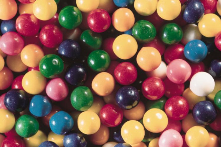<a><img src="https://www.theepochtimes.com/assets/uploads/2015/09/willy_wonka_gum_87466598.jpg" alt="Willy Wonka gum may be a reality with recently-discovered technology. (Photos.com)" title="Willy Wonka gum may be a reality with recently-discovered technology. (Photos.com)" width="320" class="size-medium wp-image-1813581"/></a>